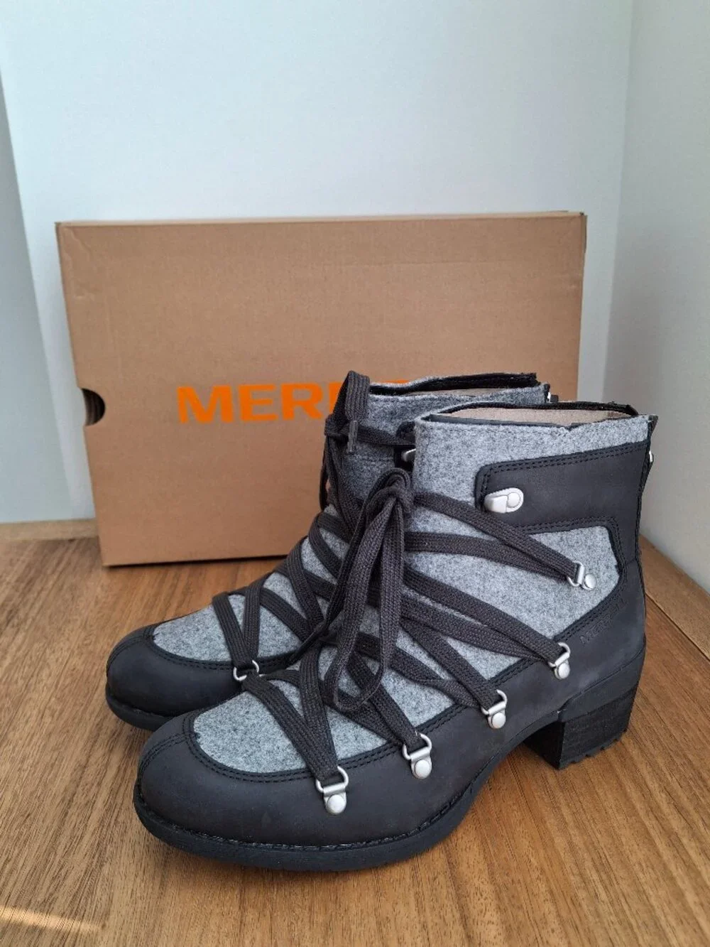 Merrell women construction